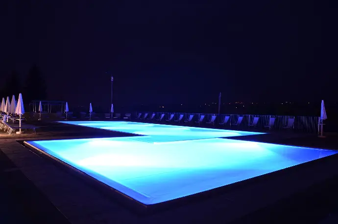Illuminazione-Piscina-tector-trasformatori-toroidali