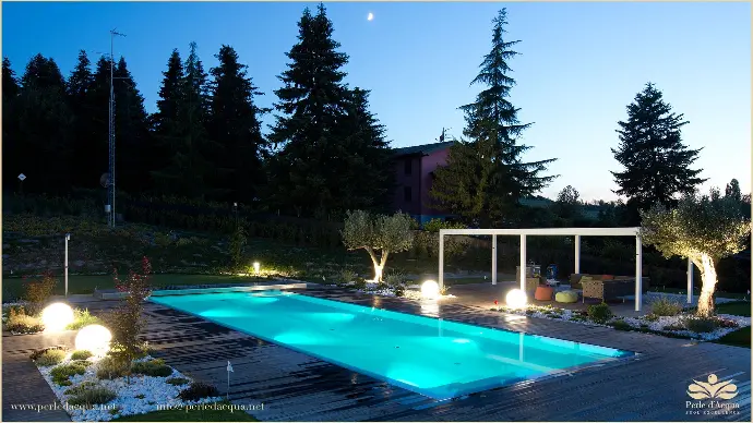 Illuminazione elegante con Trasformatori Luci LED per ambienti acquatici