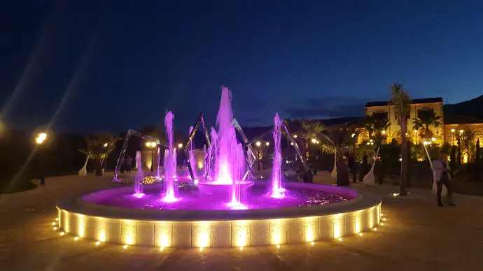 Illuminazione piscina SA con trasformatori toroidali